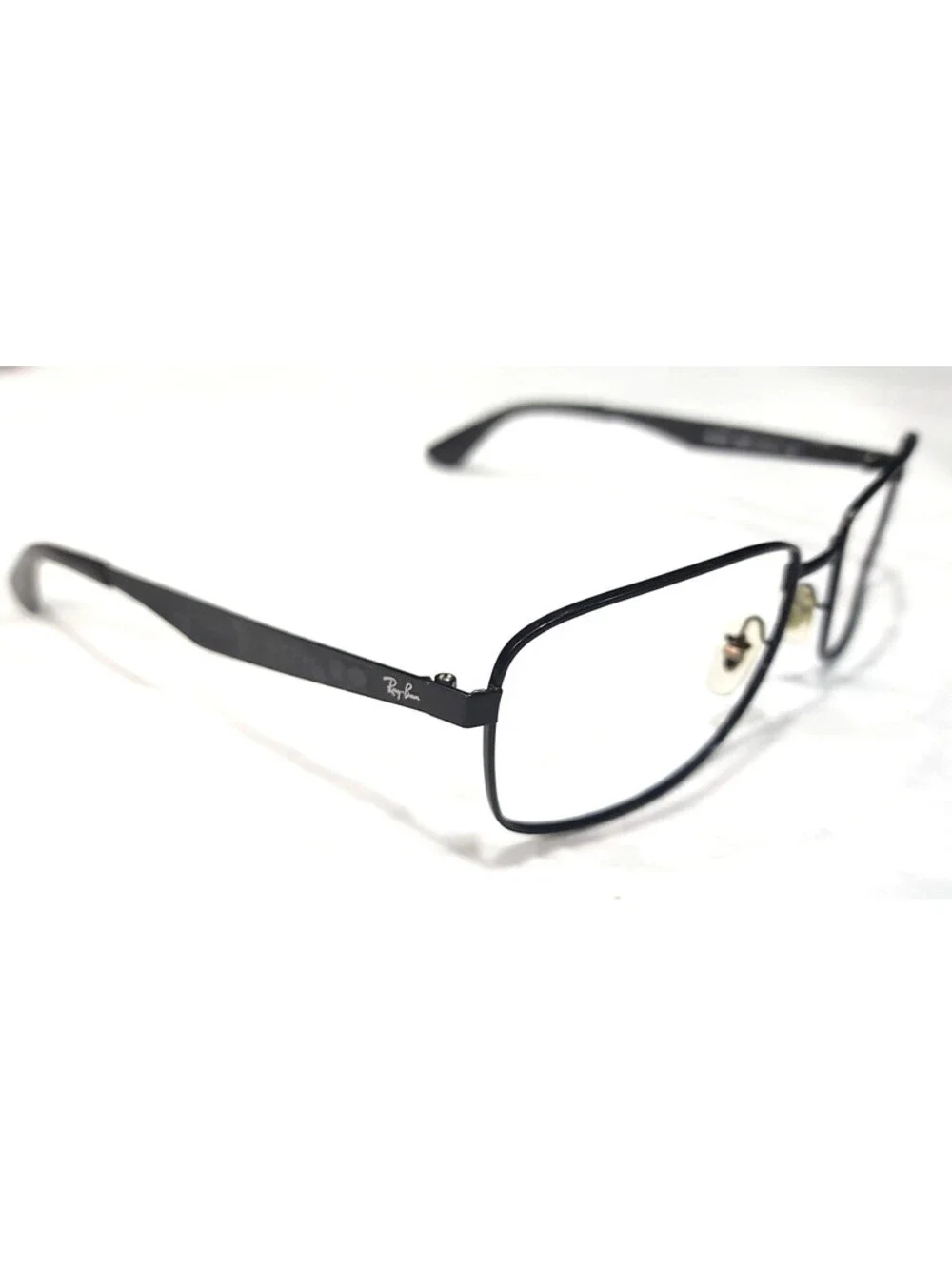 Ray-Ban very good